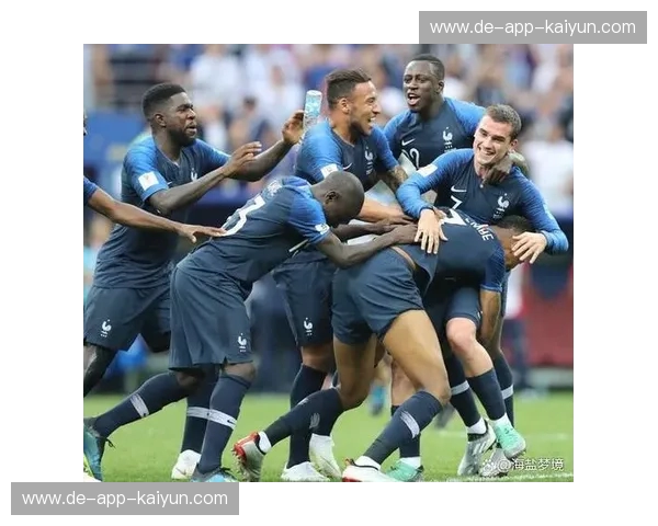 高卢雄鸡遇上非洲雄鹰:当法式优雅在绿茵场遭遇非洲狂野的绝对碰撞 高卢雄鸡遇上非洲雄鹰:当法式优雅在绿茵场遭遇非洲狂野的绝对碰撞